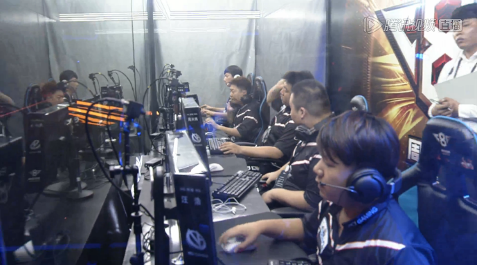 独家采访 ENCE .SDY： ＂我们在教练和队长之间存在协同问题＂